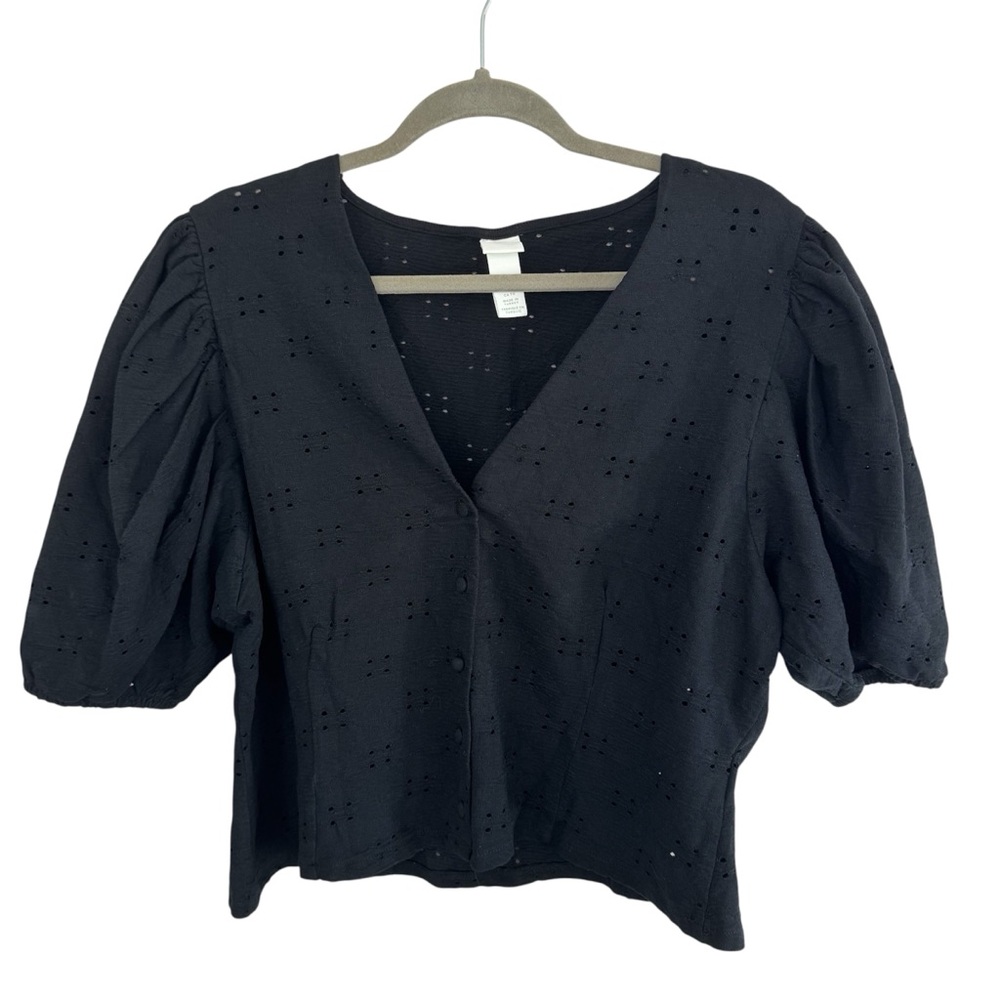 H&M Black Eyelet Cropped Button Down Short Puff Sleeve Cardigan Top Size XL